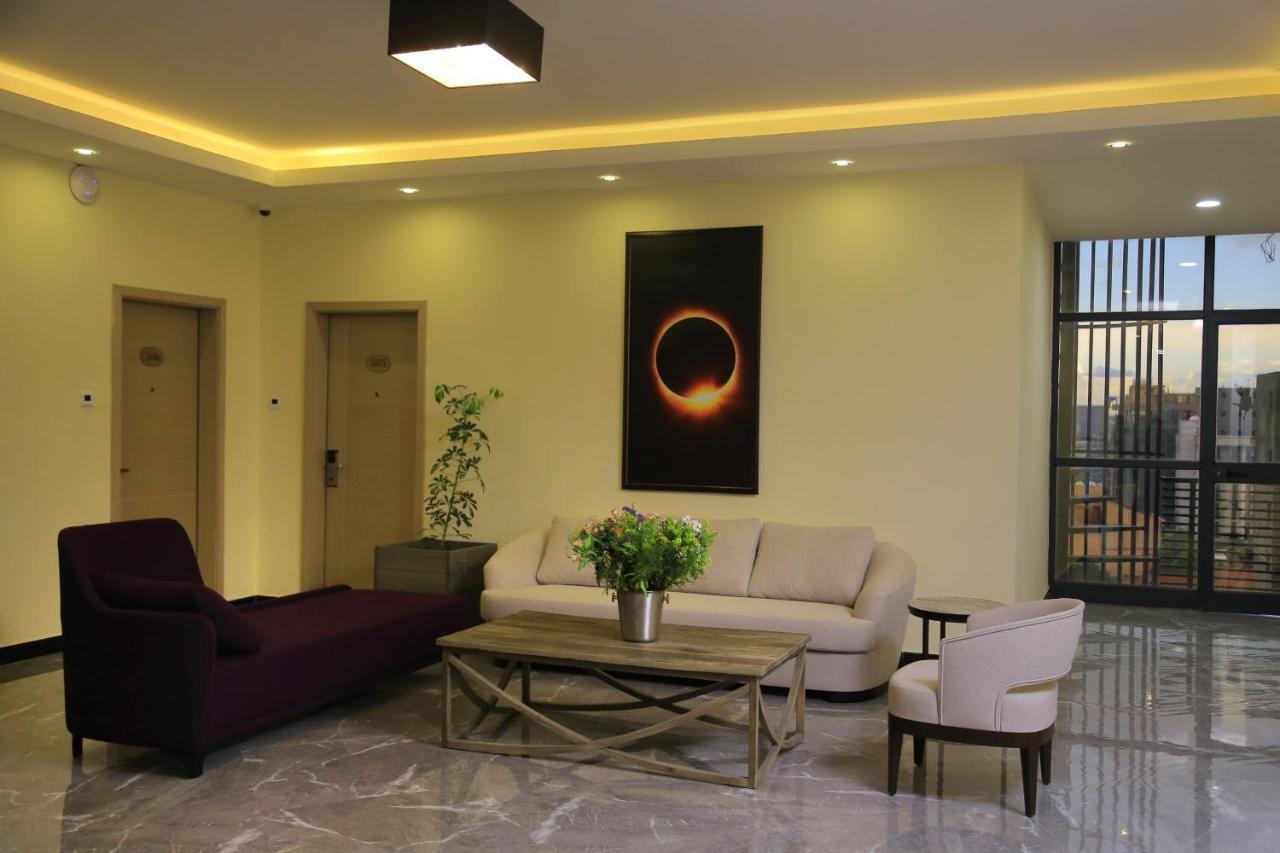 Triple E Hotel And Spa Addis Ababa Dış mekan fotoğraf