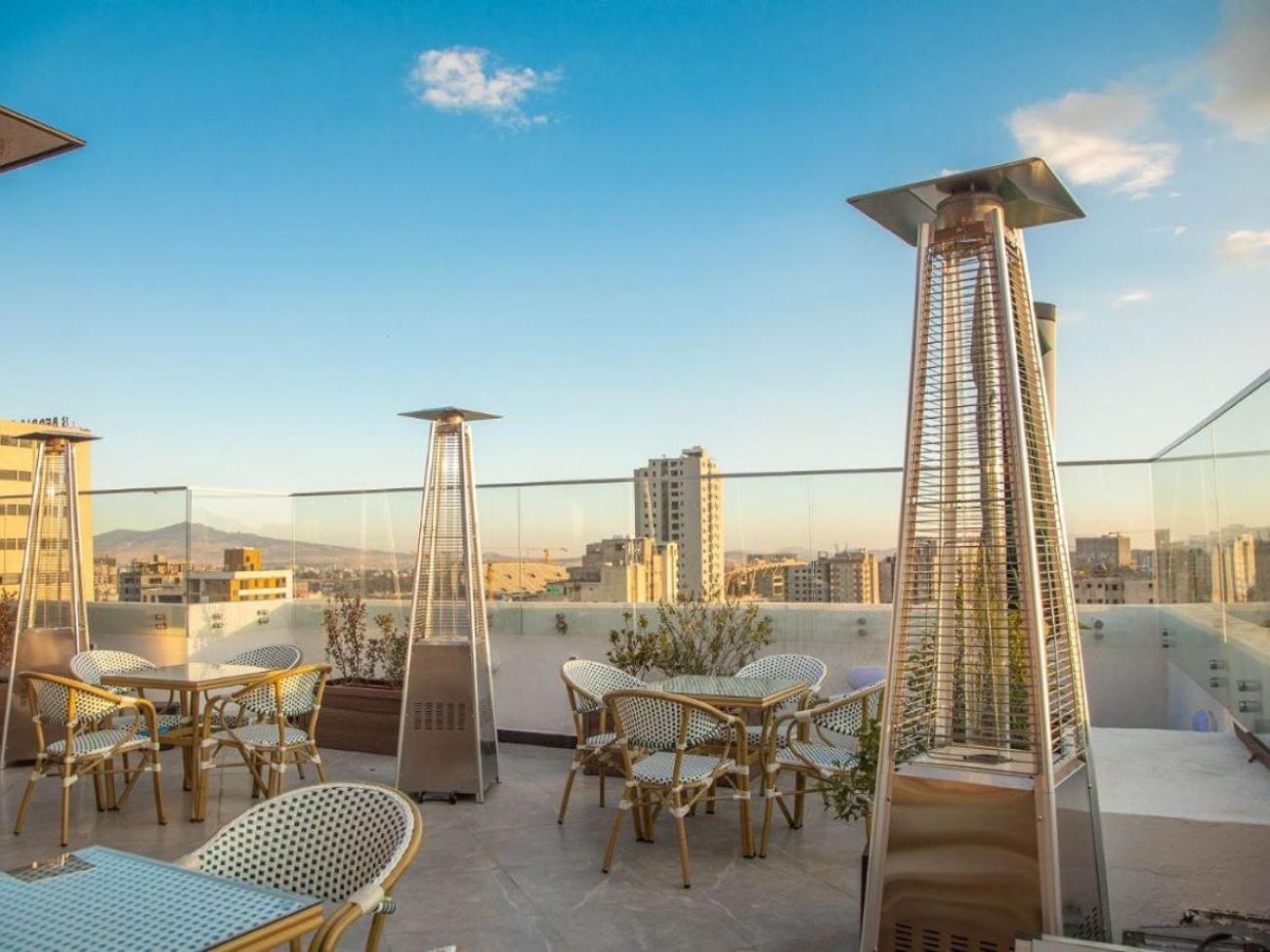 Triple E Hotel And Spa Addis Ababa Dış mekan fotoğraf